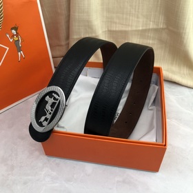Ширина 3,8 см, длина 80-110 см.
