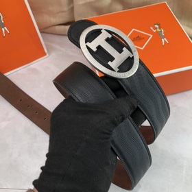 Ширина 3,8 см, длина 80-110 см.