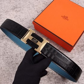 Ширина 3,8 см, длина 80-110 см.