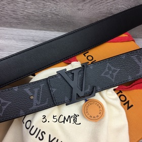 Ширина 3,5 см, длина 80-110 см.