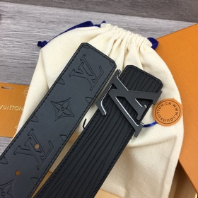 Ширина 3,5 см, длина 80-110 см.