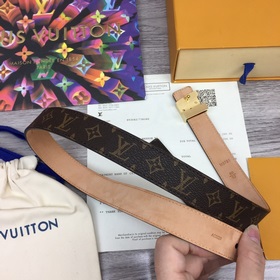 Ширина 2,5 см, длина 80-110 см.