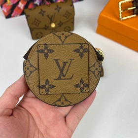 Ширина 3,0 см, длина 80-110 см.