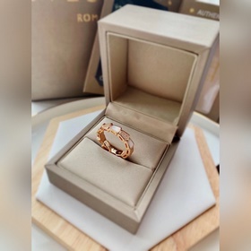 BVLGARI возвращает классику. Кольцо Bulgari Shell Snake. Изысканн