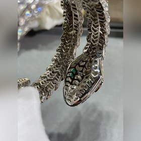 Материал： 1400520. Большой браслет Bulgari с тремя рядами бриллиа