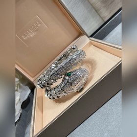 Материал： 1400520. Большой браслет Bulgari с тремя рядами бриллиа