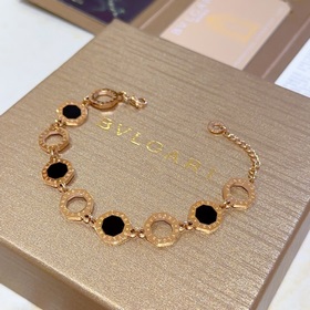 Браслет Bulgari из V-золота. Серия DIVAS DREAM от BVLGARI. Идеаль