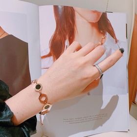 Браслет Bulgari из V-золота. Серия DIVAS DREAM от BVLGARI. Идеаль