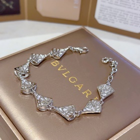 Браслет Bulgari из V-золота. Серия DIVAS DREAM от BVLGARI. Идеаль