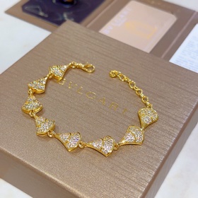 Браслет Bulgari из V-золота. Серия DIVAS DREAM от BVLGARI. Идеаль