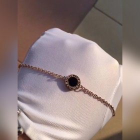Двусторонний вращающийся браслет Bulgari из черно-белой керамики 