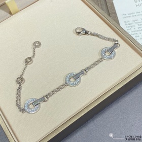 Браслет Bulgari с бриллиантами в форме медных монет. Этот браслет