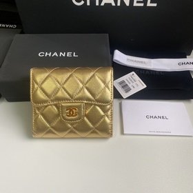 CHANEL Классический короткий кошелек с тремя складками, модель A