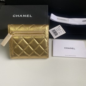 CHANEL Классический короткий кошелек с тремя складками, модель A