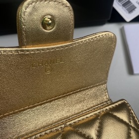 CHANEL Классический короткий кошелек с тремя складками, модель A