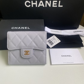 CHANEL Классический короткий кошелек с тремя складками, модель A
