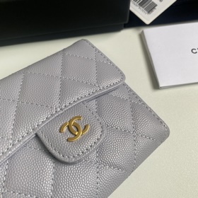 CHANEL Классический короткий кошелек с тремя складками, модель A