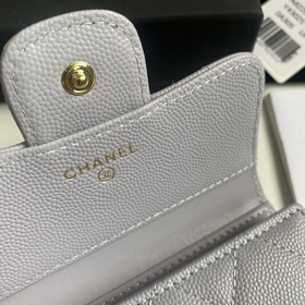 CHANEL Классический короткий кошелек с тремя складками, модель A
