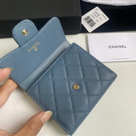 CHANEL Классический короткий кошелек с тремя складками, модель A