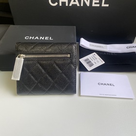 CHANEL Классический короткий кошелек с тремя складками, модель A