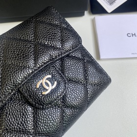 CHANEL Классический короткий кошелек с тремя складками, модель A