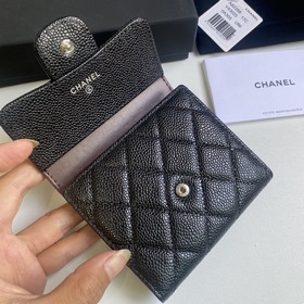 CHANEL Классический короткий кошелек с тремя складками, модель A