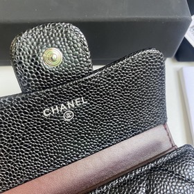 CHANEL Классический короткий кошелек с тремя складками, модель A