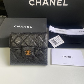 CHANEL Классический короткий кошелек с тремя складками, модель A