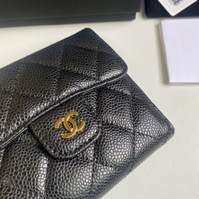 CHANEL Классический короткий кошелек с тремя складками, модель A