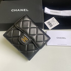 CHANEL Классический короткий кошелек с тремя складками, модель A