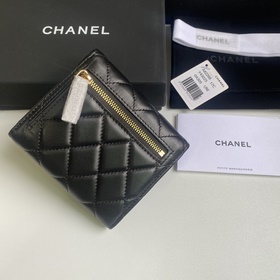 CHANEL Классический короткий кошелек с тремя складками, модель A
