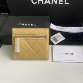 CHANEL Классический короткий кошелек с тремя складками, модель A