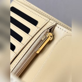 CHANEL 96066 Желтый Яркий цвет, который делает вас моложе и энерг