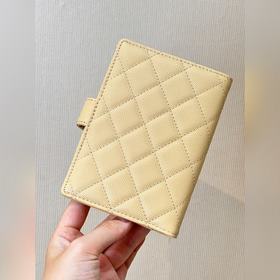 CHANEL 96066 Желтый Яркий цвет, который делает вас моложе и энерг