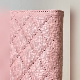 CHANEL 96066 Розовый с шариковым узором Нежно-розовый цвет являет