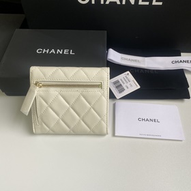 CHANEL Классический короткий кошелек с тремя складками, модель A