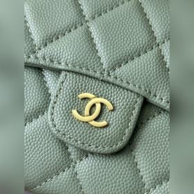 CHANEL 82288 — это и кошелек для мелочи, и картодержатель, и клас