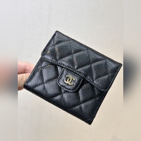 CHANEL 82288 Кожа с узором «икра», верхний слой, четкая текстура,