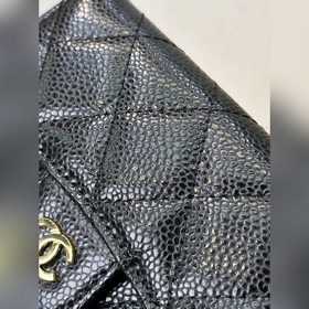CHANEL 82288 Кожа с узором «икра», верхний слой, четкая текстура,