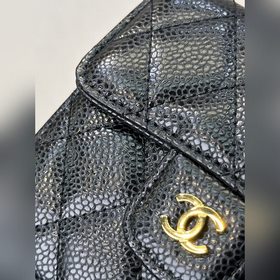 CHANEL 82288 Кожа с узором «икра», верхний слой, четкая текстура,