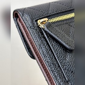 CHANEL 82288 Кожа с узором «икра», верхний слой, четкая текстура,