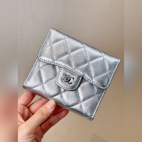 CHANEL 82288 Серебряная кожа CF