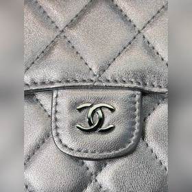 CHANEL 82288 Серебряная кожа CF