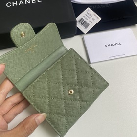 CHANEL Классический короткий кошелек с тремя складками, модель A