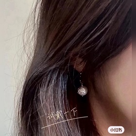 Chanel Новая коллекция ранней весны. Сережки в стиле средневеково