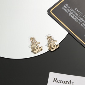 Chanel серьги-гвоздики, точная копия оригинала, высококачественна