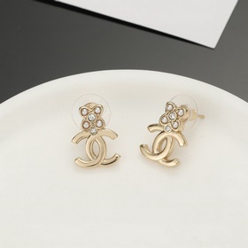 Chanel серьги-гвоздики, точная копия оригинала, высококачественна