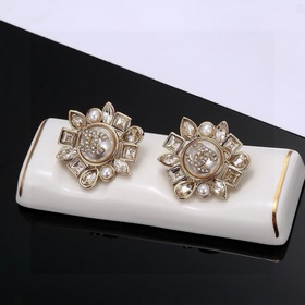 Chanel Sunflower Серьги-гвоздики, точная копия оригинала, высокок