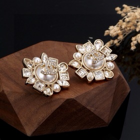 Chanel Sunflower Серьги-гвоздики, точная копия оригинала, высокок