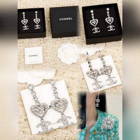 CHANEL 24K сережки с кисточками в форме сердца и двойным символом